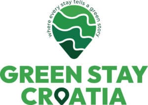 Green Stay logo